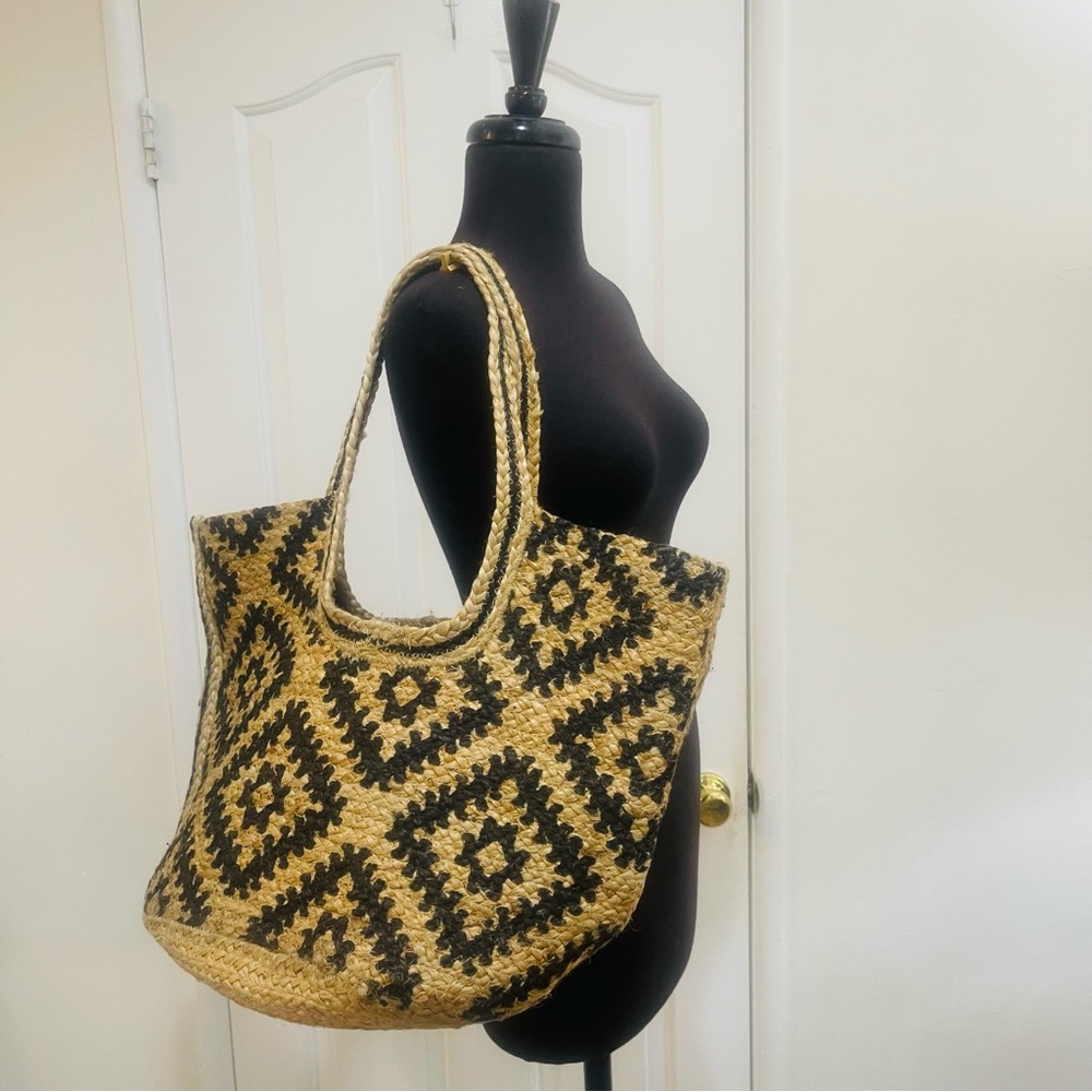Free People  Hand Woven Jute Tote Bag - Picture 8 of 9
